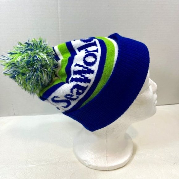 Seaworld Rescue Beanie Winter Sock Knit Hat Cap Blue Green White Pom Pom - Picture 1 of 7
